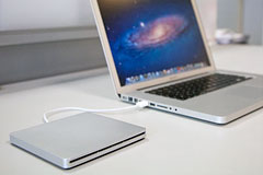 Storeva USB 2.0 Slim Burner Case