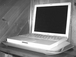 12" iBook on Targus Chill Mat for Mac