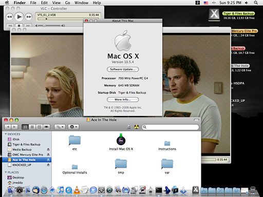 700 MHz iMac G4 running Leopard